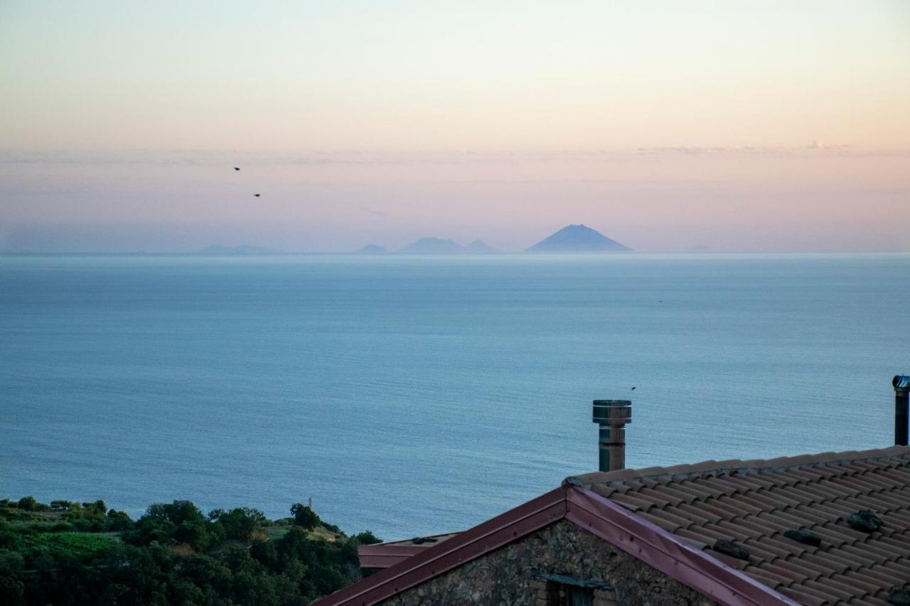 Palazzo del Diplomatico Villa Belmonte Calabro Esterno foto