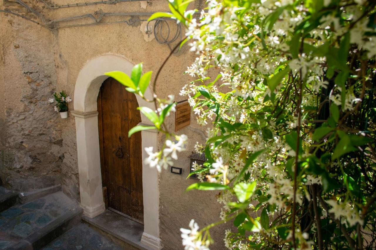 Palazzo del Diplomatico Villa Belmonte Calabro Esterno foto